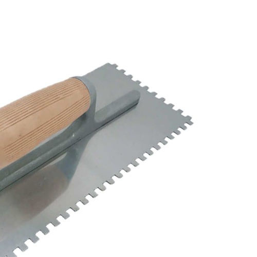 Desempenadeira em a�o dentada 27 x 12 cm