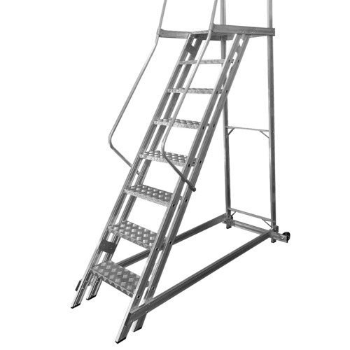Escada plataforma de alum�nio 2.0 m c/ 7 degraus + patamar 