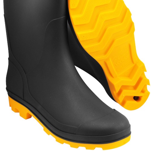 Bota de PVC preta com solado amarelo cano m�dio com forro